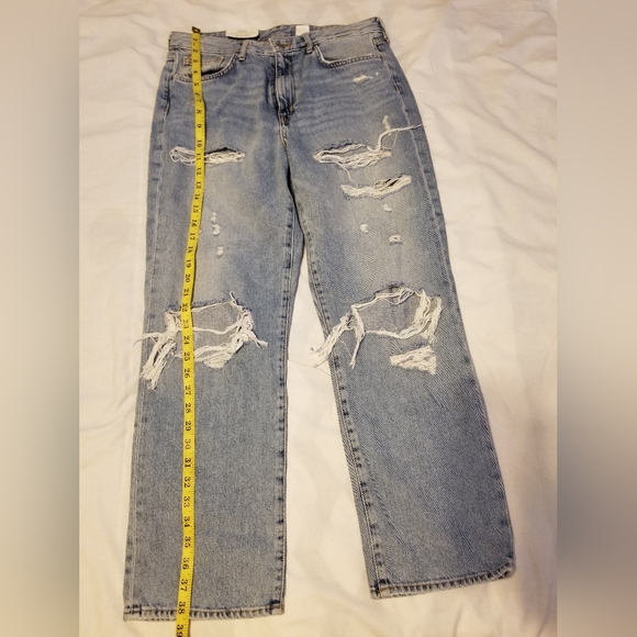 NWT H&M Original Strainght Fit Hogh Waist & Denim Size 30 Color Light Blue - Picture 3 of 10